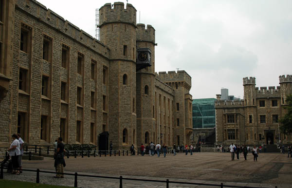 Tower of London, July-2005 108