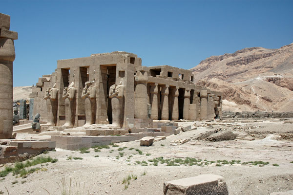 ramesseum_jul_2006_0001