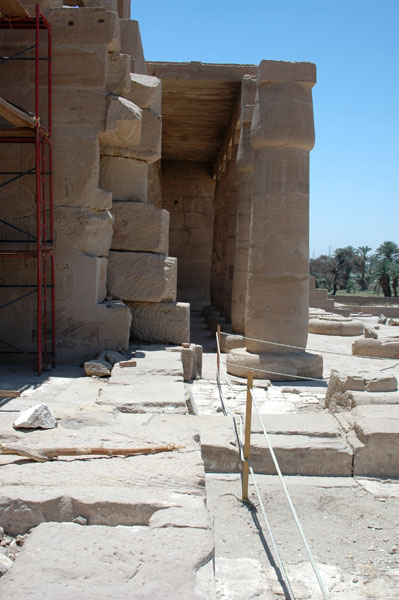 ramesseum_jul_2006_0052