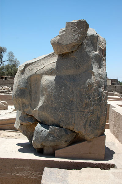 ramesseum_jul_2006_0089