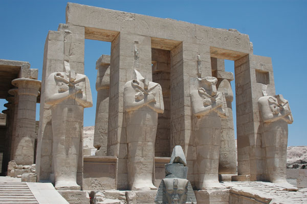 ramesseum_jul_2006_0095