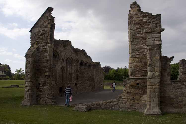 Basingwerk_Abbey_27_2013