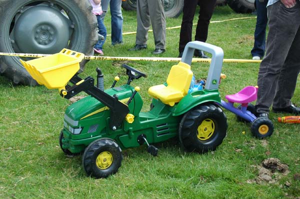 Tractor
Pull,
June
2005
073