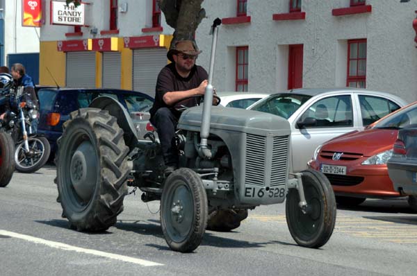 Tractor
Pull,
June
2005
162