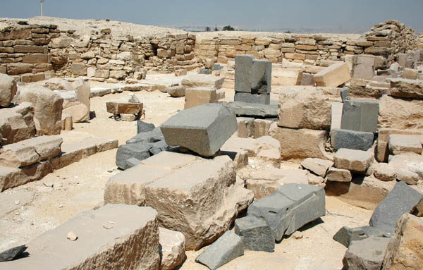 abusir_jul_2006_0052