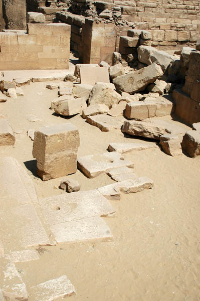 abusir_jul_2006_0070
