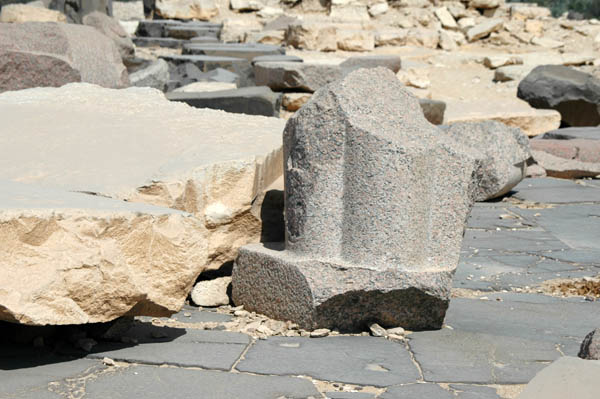 abusir_jul_2006_0117