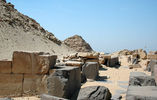 abusir_jul_2006_0120