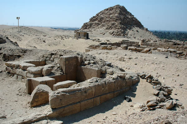 abusir_jul_2006_0143