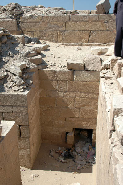 abusir_jul_2006_0170