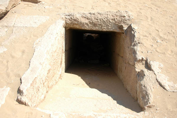 abusir_jul_2006_0174