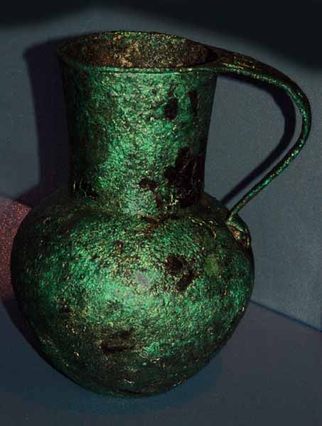 bm
sudan
exhibition,
jan-05
100