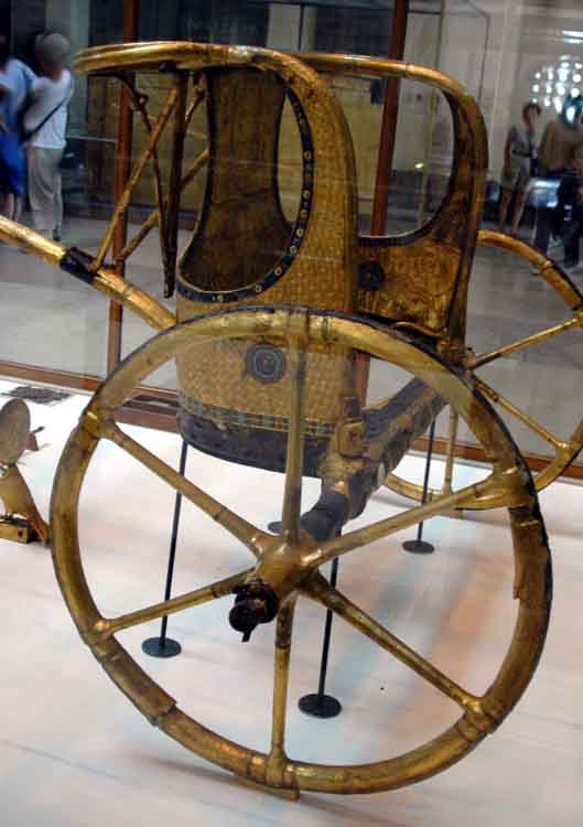 tutankhamun's chariot 4