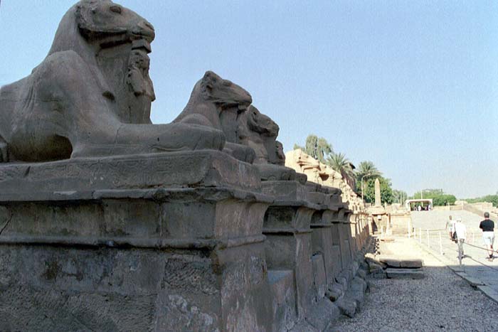 karnak_2002_002