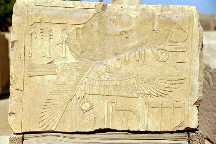 karnak_2002_076