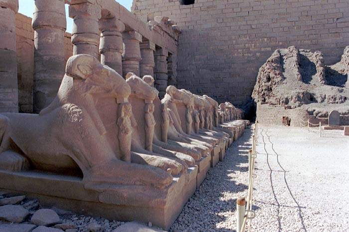 karnak_2002_077