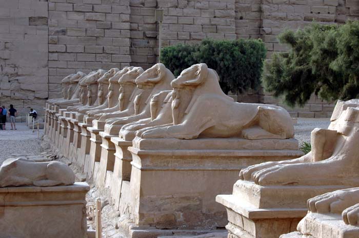 karnak_2004_005