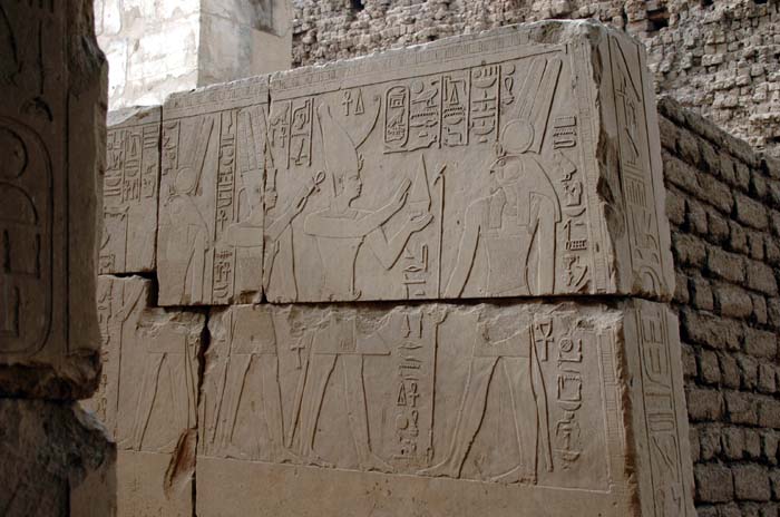 karnak_2004_114
