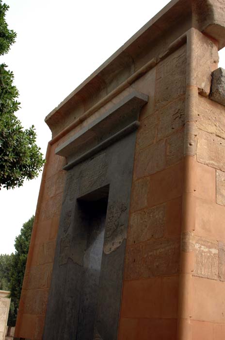 karnak_2004_120
