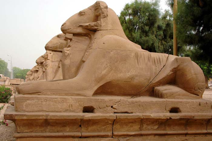 karnak_2004_137