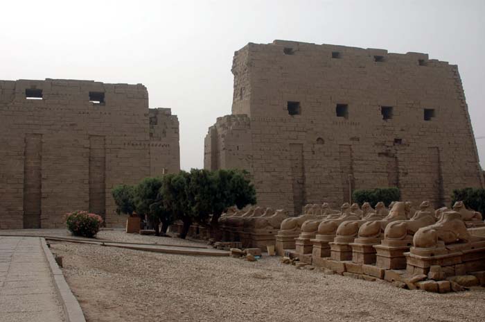 karnak_2004_145