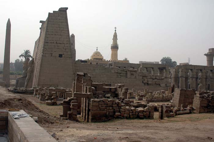 luxor_2004_003