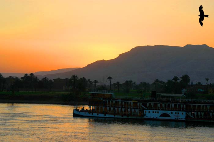 luxor_2004_073