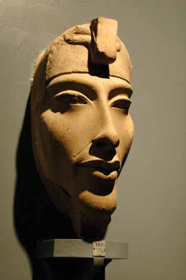 AKHENATEN 2