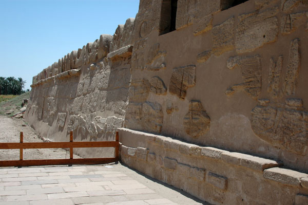 medinet_habu_jul_2006_0013