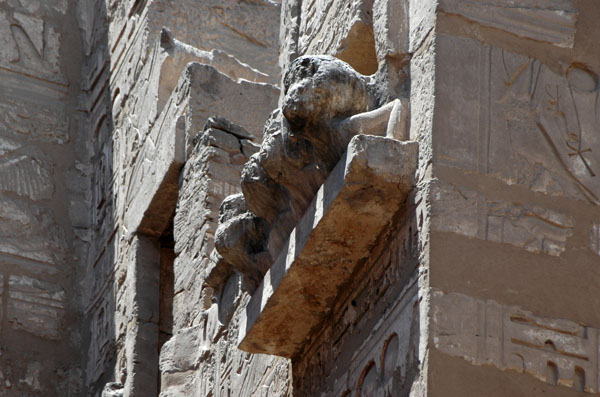 medinet_habu_jul_2006_0015
