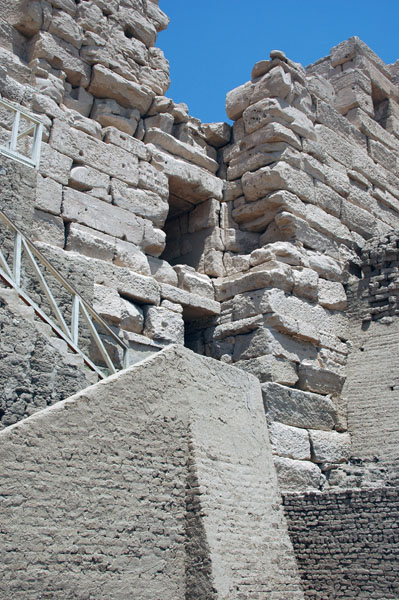 medinet_habu_jul_2006_0020