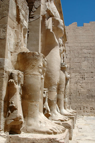 medinet_habu_jul_2006_0051