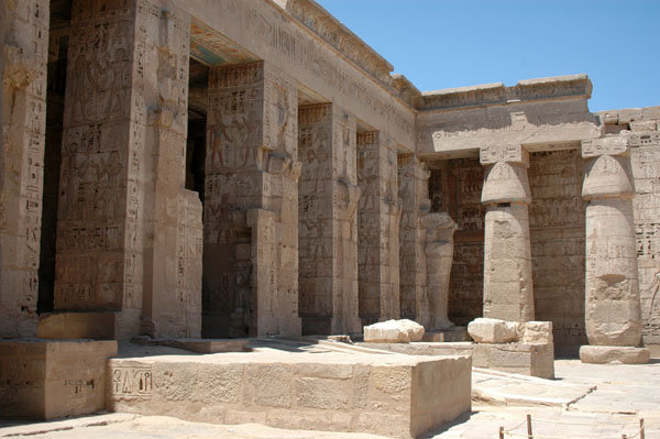 medinet_habu_jul_2006_0068