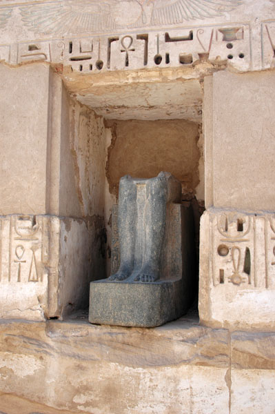 medinet_habu_jul_2006_0145