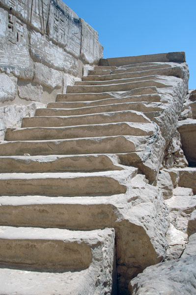 medinet_habu_jul_2006_0169