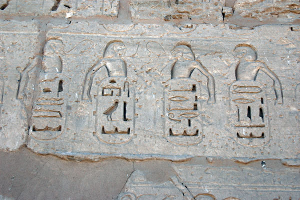 medinet_habu_jul_2006_0182