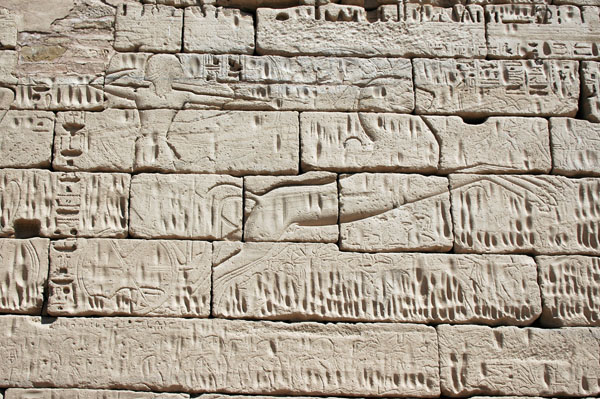 medinet_habu_jul_2006_0218