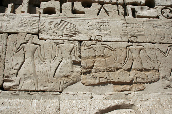 medinet_habu_jul_2006_0228