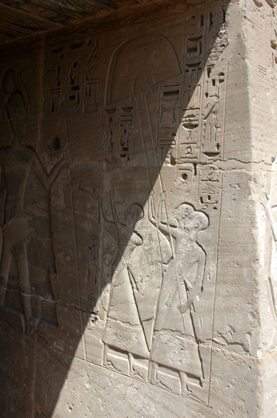 medinet_habu_jul_2006_0234