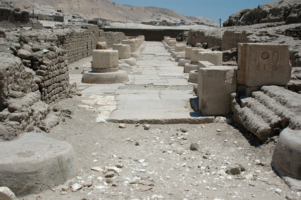 ramesseum_jul_2006_0038